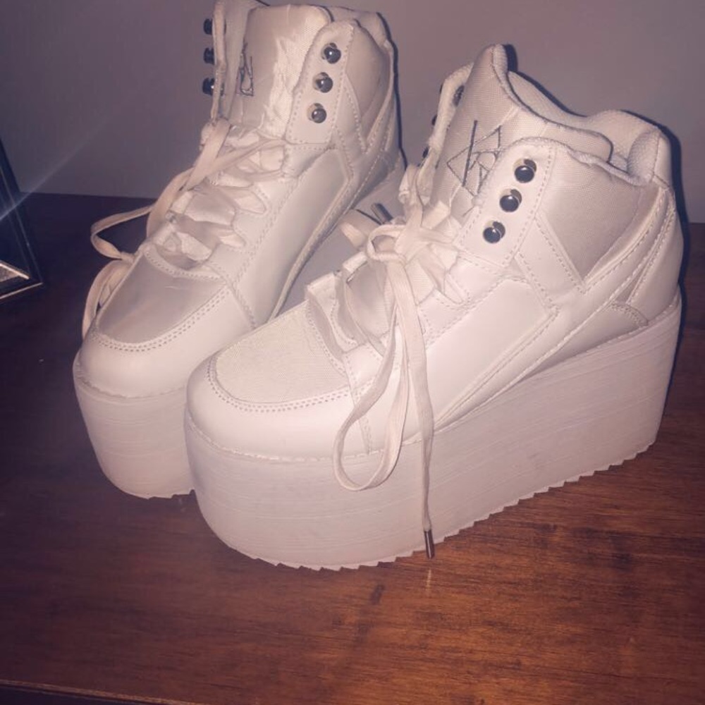 Brand new YRU Platform Sneakers